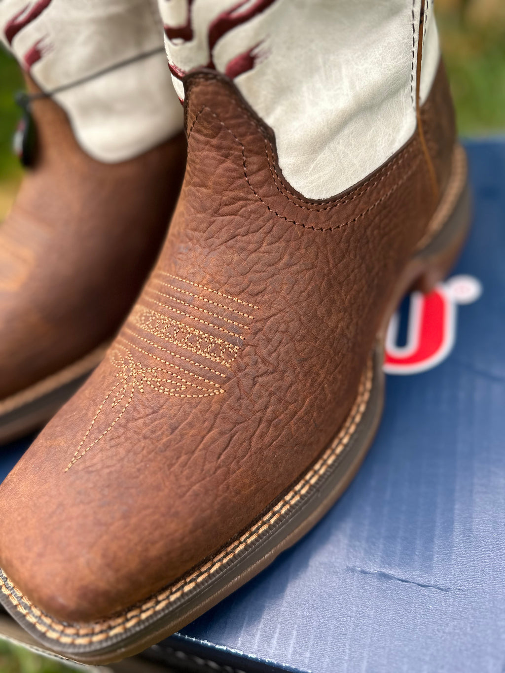 BOTA IMPORTADA DURANGO — REBEL OFF WHITE (COURO DE CABEÇA)