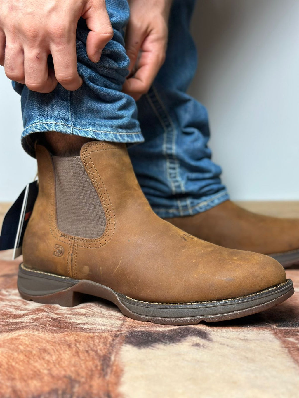 BOTINA DURANGO REBEL, BICO REDONDO — D0524