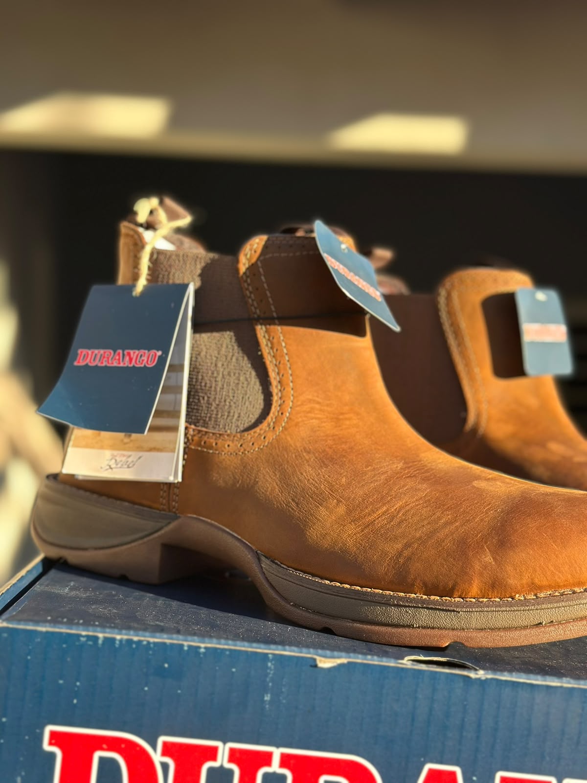 Botina Durango Rebel, Bico Redondo com Biqueira de Aço — D0524